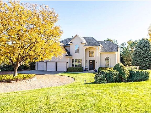 2nd image of 682 Independence Valley Dr