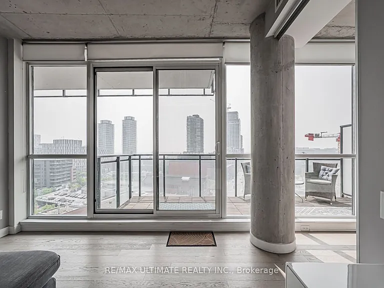318 King St E #1108 — Photo 8