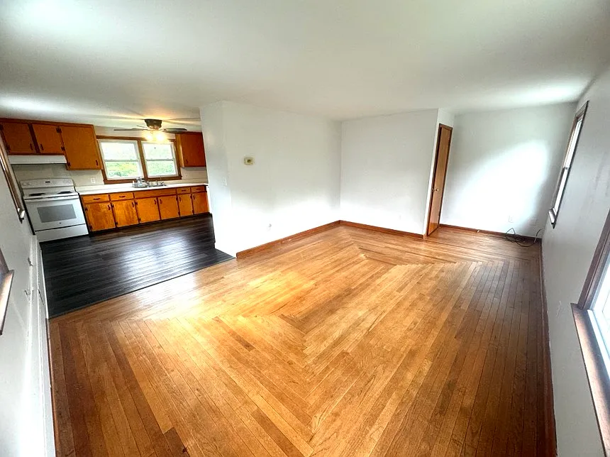 2 bed, 1843 sqft, $1,550 — Photo 3