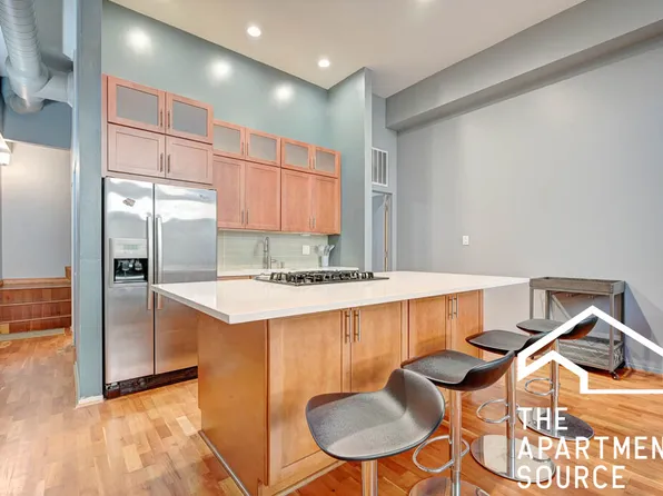 1721 W Wrightwood Ave #115, Chicago, IL 60614