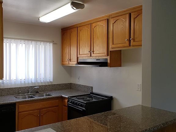 5th image of 5325 Agnes Ave APT 5