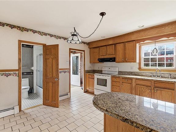5th image of 86 Mendon Rd