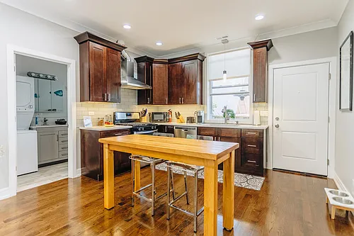 1752 W Catalpa Ave #1E Photo 1