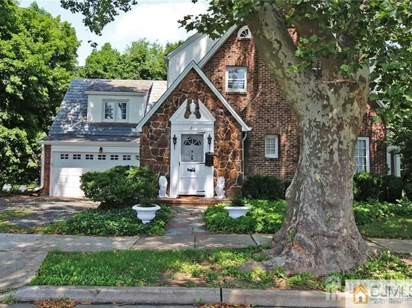 21 Elm Pl, Milltown, NJ 08850