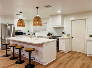 327 Estates Dr, Woodway, TX 76712