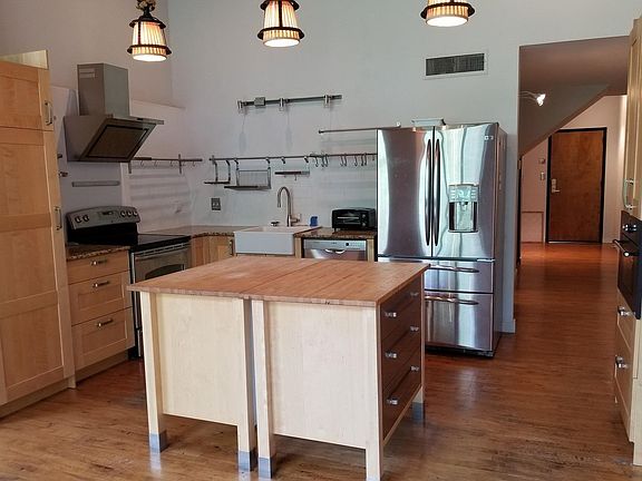 4th image of 500 N Duke St APT 54301