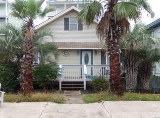 207 29th Ave N, North Myrtle Beach, SC 29582