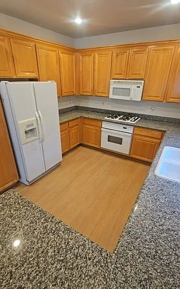 861 Cavaison Ave — Photo 10