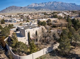 7620 Beverly Hills Ave NE, Albuquerque, NM 87122