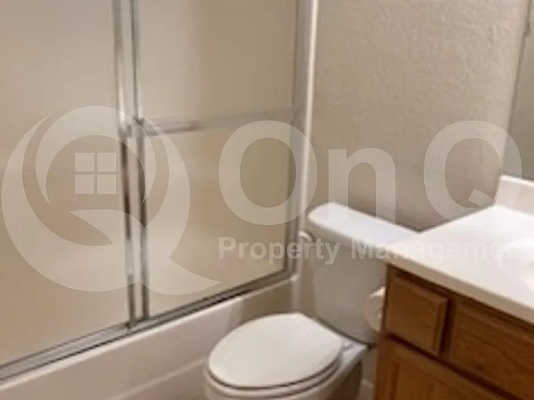 420 W Yukon Dr #1 — Photo 3