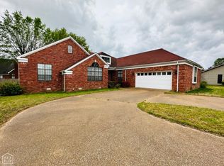 2208 John Cir, Newport, AR 72112