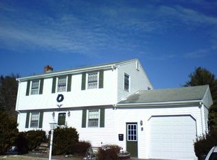 15 Hallowell Rd, Foxboro, MA 02035