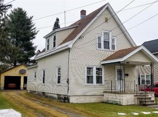 16 Beaver St, Dolgeville, NY 13329