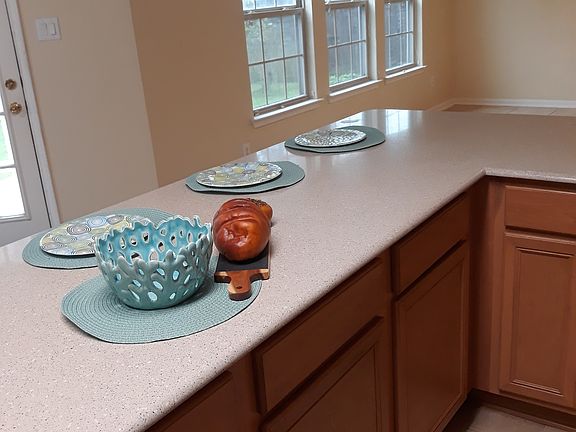 2nd image of 1222 Concord Pl