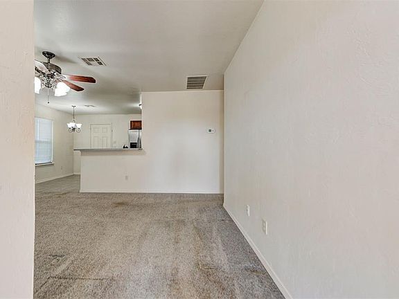 5th image of 705 NE 85th St