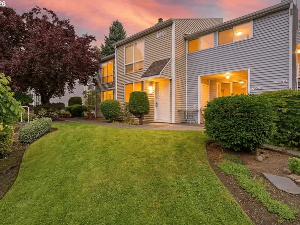 7006 NE 43rd St APT C, Vancouver, WA 98661