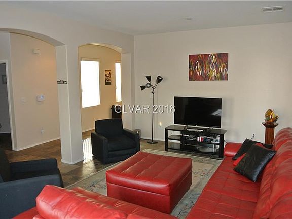 5th image of 4445 Santa Clarita Ave