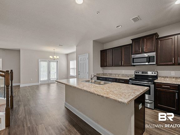 5th image of 6903 Spaniel Dr #B
