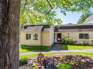 62 Library Ln UNIT 62, Simsbury, CT 06070