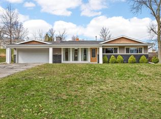 341 Indiandale Rd SE, Cedar Rapids, IA 52403