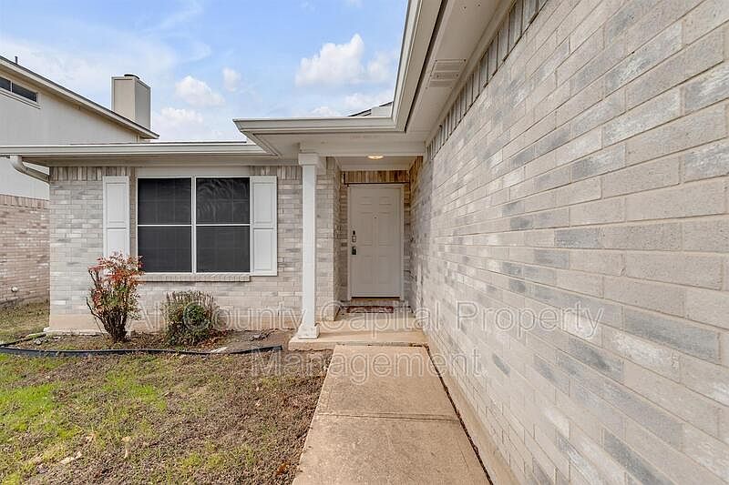 1st image of 17112 Ardisia Dr