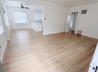 7228 Hazeltine Ave #1, Van Nuys, CA 91405