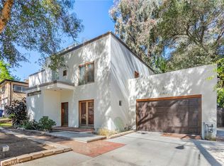21429 Rios St, Woodland Hills, CA 91364