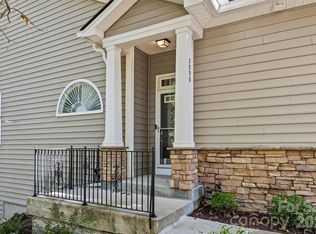 2090 Calloway Pines Dr, Fort Mill, SC 29708