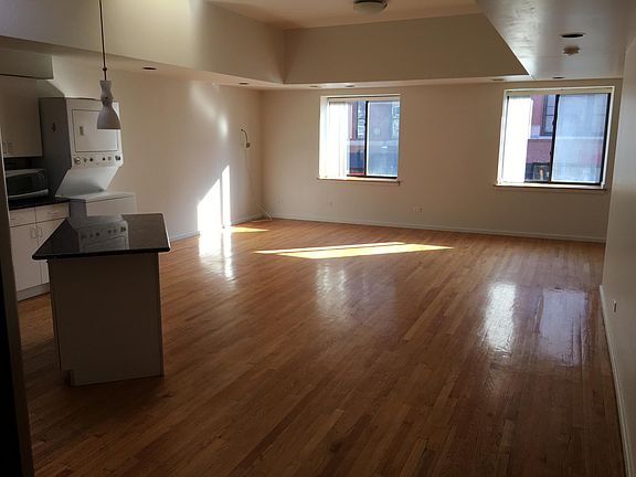 2nd image of 1553 N Milwaukee Ave