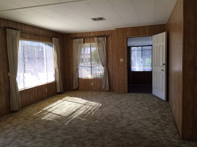 spacious living room 