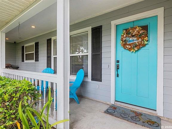 4th image of 12140 NW 74th Ter