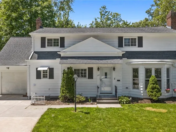 100 Lake Edge Dr, Euclid, OH 44123