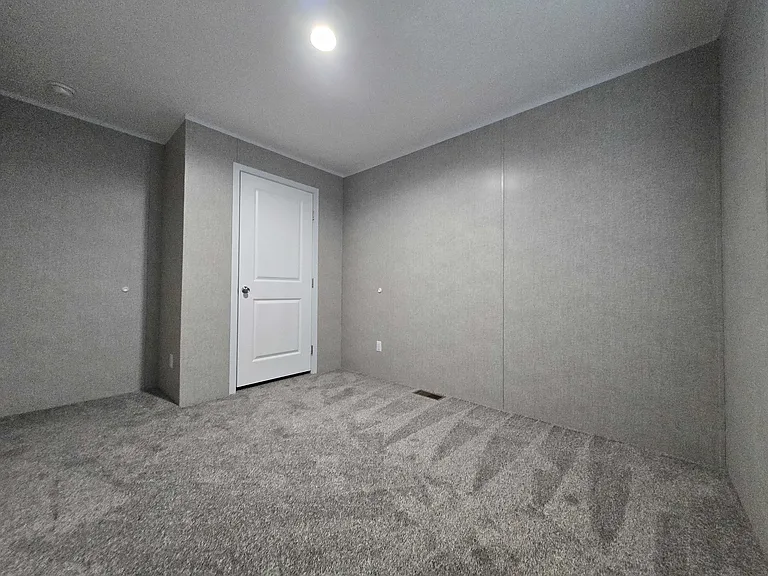 29800 Guilford Cir #423 — Photo 28