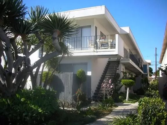 3rd image of 12545 Pacific Ave APT 10