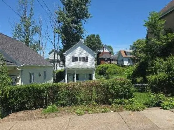 1435 Walnut Ave, Monessen, PA 15062