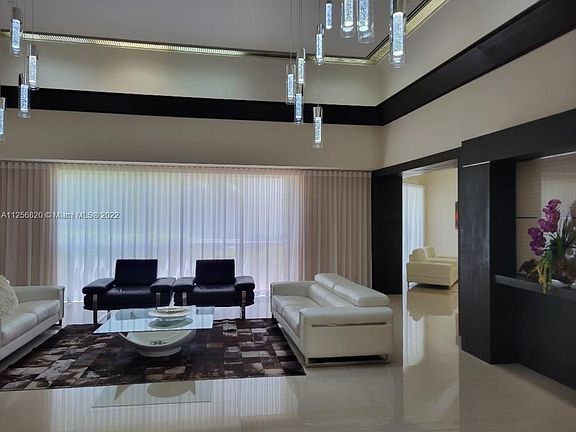 3rd image of 16485 Collins Ave APT 1538