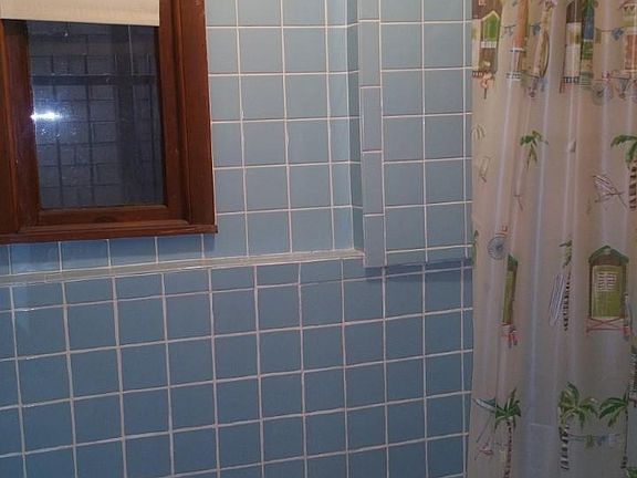 5th image of 3812 N Ashland Ave APT 4
