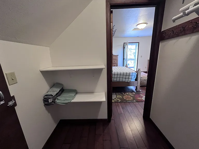 7250 Spring Creek Trl — Photo 3