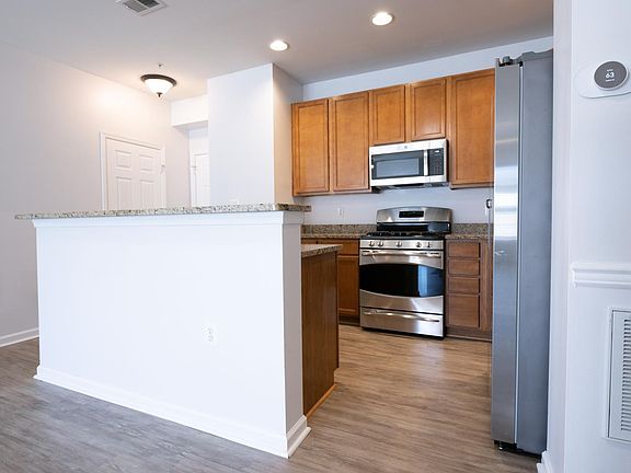 4th image of 15206 Rosemont Manor Dr