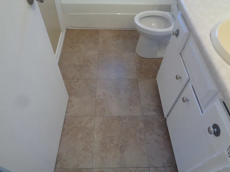 946 S Barrett Rd #4 — Photo 6