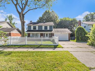 2576 Packard St, Ann Arbor, MI 48104