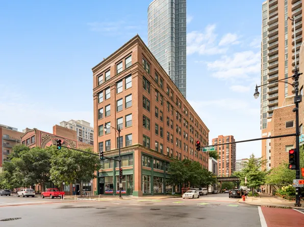 900 S Wabash Ave APT 404, Chicago, IL 60605