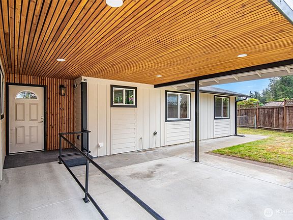 2nd image of 14909 12th Avenue E
