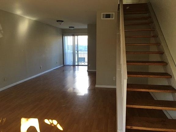 4th image of 12861 Woodbridge St Unit 3