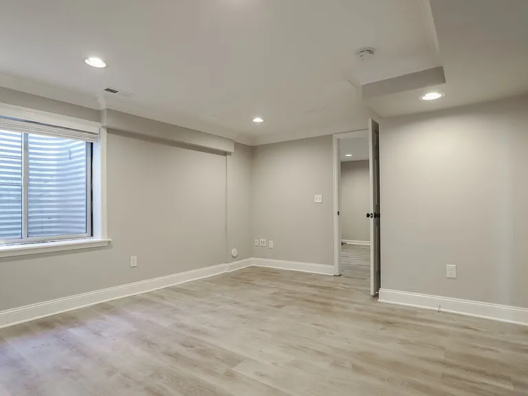 7941 E Harvard Cir — Photo 9