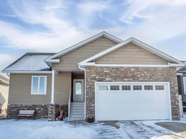 2413 N 7th Ave, Wainwright, AB T9W 0B6