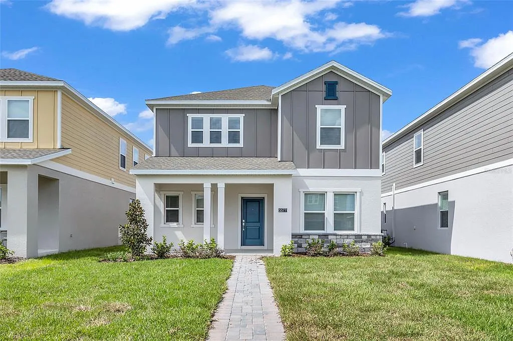 3 bed, 2.5 bath, 2052 sqft, $2,595 — Photo 2
