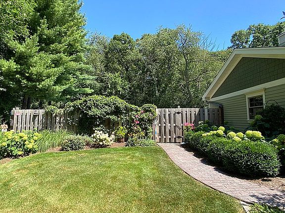 5th image of 0N365 Rogers Ct