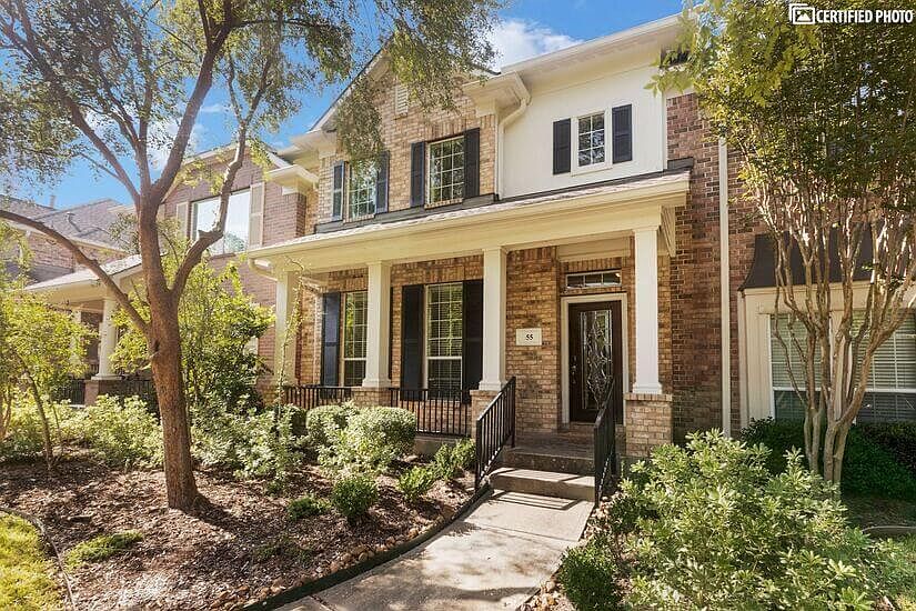 Luxurious and Comfortable Townhouse in Spring TX