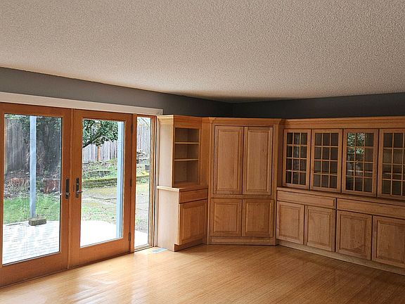 Living room built in cabinets